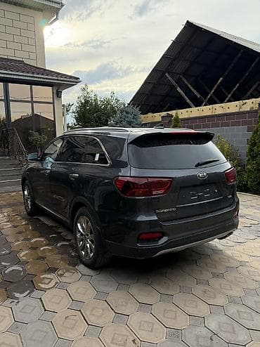 возможен обмен на дом: Kia Sorento: 2019 г., 2 л, Автомат, Дизель, Кроссовер — 6