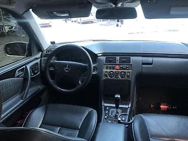 Mercedes-Benz E-Class: 2000 г., 3.2 л, Автомат, Бензин, Седан — 7
