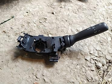 Продаю переключатель поворотов для Тойота [C35HT65] правый руль. Цена