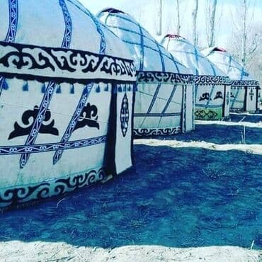 аренда сноуборда бишкек: Боз үйлөрдү ижаралоо, Каркасы Жыгач, 100 баш, Казан, Идиш-аяк, Полу менен — 27