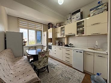 двухкомнатная: 2 комнаты, 72 м², 7 мкр 8 этаж — 6