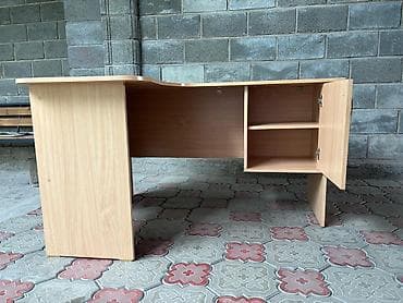 полочка: Компьютерный стол, Б/у, С полками — 4