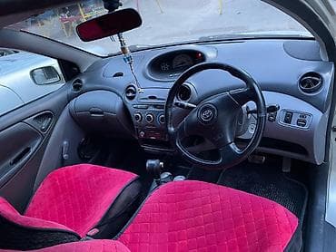 wolksvagen bora: Toyota Vitz: 2002 г., 1 л, Автомат, Бензин, Хэтчбэк — 5