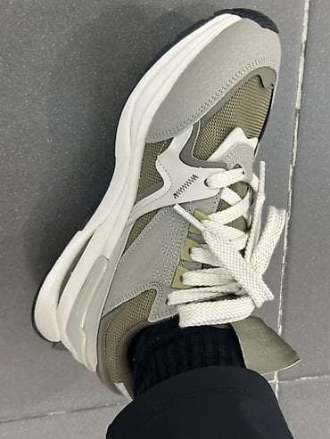 кроссовки мужской: Мужские кроссовки, 42, Новый, цвет - Серый, Бесплатная доставка — 4