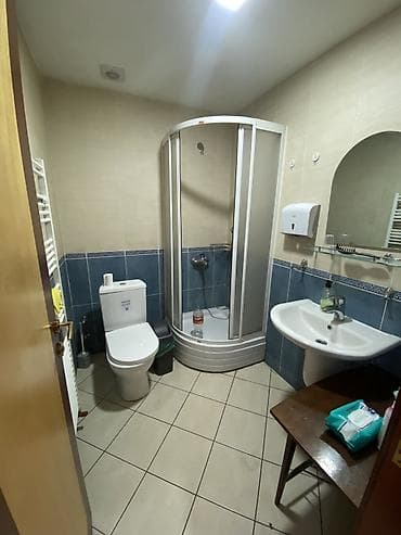 горах: Аренда офисов, 135 м², В бизнес центре, С видом на горы, С оборудованием, С отдельной кухней — 10