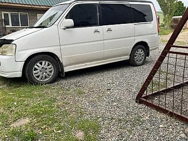 колонна: Honda Stepwgn: 2000 г., Автомат, Минивэн — 3