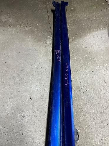 Наружные накладки порогов Mazda, 2002 г., Б/у