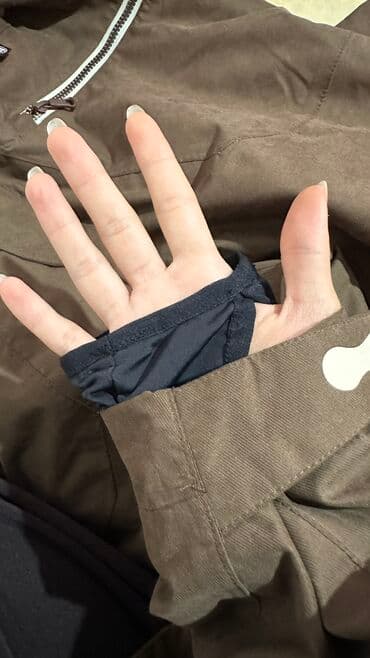 где можно купить в бишкеке горнолыжный костюм: ПРОДАЕТСЯ ГОРНОЛЫЖНЫЙ КОСТЮМ, новый На втором фото сверху размер — 10