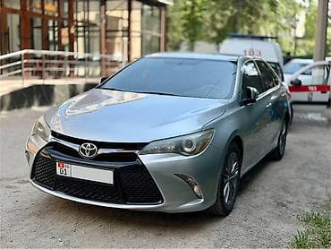 Toyota Camry: 2017 г., 2.5 л, Автомат, Бензин, Седан — 2