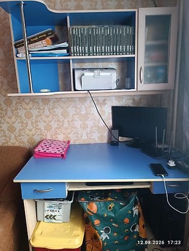 компьюерный стол: Компьютерный/учебный стол с навесным shelving-модулем - Цвет: синий с — 3