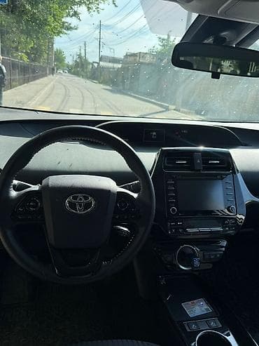 prius: Toyota Prius: 2019 г., 1.8 л, Автомат, Гибрид, Лифтбек — 8
