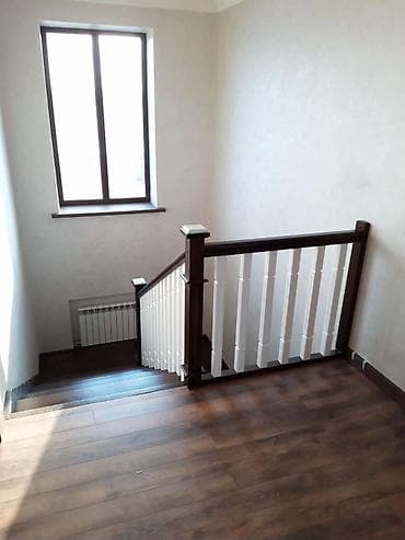 ленточный фундамент: Металлическая лестница Для дома, Форма лестницы: Г-образная, Стиль: Классический — 10