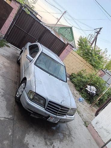 зеркалр: Mercedes-Benz C-Class: 1994 г., 2 л, Автомат, Бензин, Седан — 2