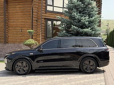 bmw ix3: Lixiang L9: 2025 г., 1.5 л, Автомат, Гибрид, Кроссовер — 2
