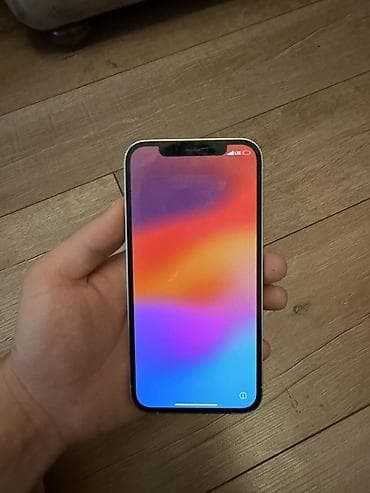 IPhone 12 pro срочно продаю один хозяин всё родное не вскрывался всё