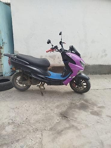 мото сатылат: Скутер/максискутер 150–250 см³ (визуально — спортивный пластик — 3