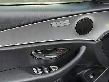 bmv e32: Mercedes-Benz E-Class: 2018 г., 2 л, Автомат, Бензин, Лимузин — 6