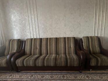 Диваны: Раскладной диван, Б/у — 2