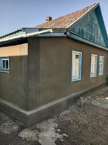 участка ош: Продаётся два дома на одном участке в городе Кара-Балта в верхней — 3