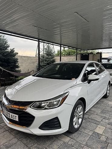 Chevrolet Cruze: 2018 г., 1.4 л, Автомат, Бензин, Седан