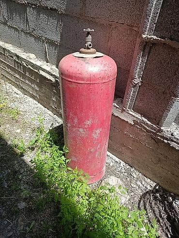 горелка на газовый баллон: Баллон газовый металлический (окрашен в красный цвет), вертикального — 1