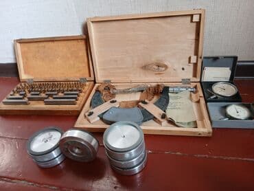 4 отверстия: Токарные инструменты,алмазные,токарные патрон дм 200, круги концевые — 1