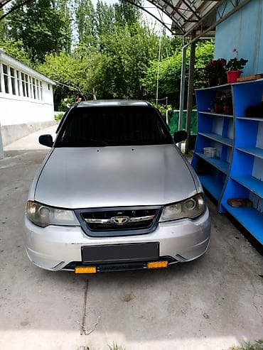Daewoo Nexia: 2010 г., 1.5 л, Механика, Бензин, Седан