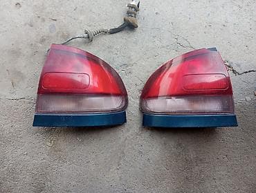коробка на спарк: Клапанная крышка Mazda 1993 г., Б/у, Япония — 1