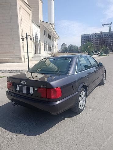 Продажа авто: Audi A6: 1995 г., 2.6 л, Механика, Бензин, Седан — 4