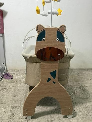 тапчан с крышой: Люлька, Б/у, Качалка, цвет - Коричневый, Бесплатная доставка — 2
