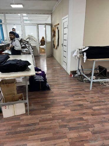 куплю коммерческую недвижимость с арендаторами: Продаю Здание, 900 м² — 2