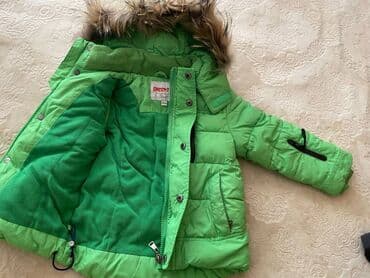 пальто детское демисезонное: Зимний детский комбез раздельный на флисе, жилетка в комплекте, Б/У — 2