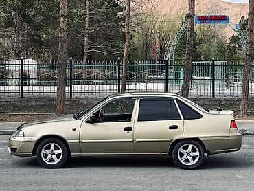 нексяа 2: Daewoo Nexia: 2009 г., 1.6 л, Седан — 4