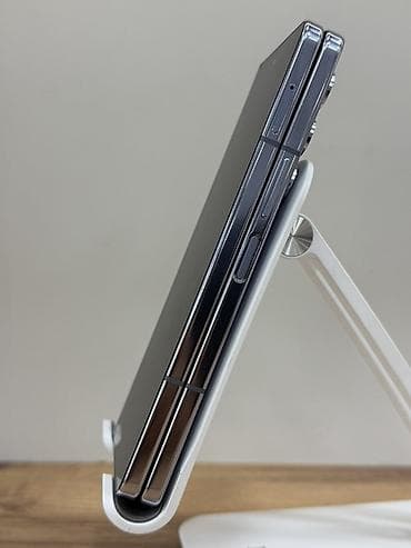 google pixel 9 pro fold: Samsung Galaxy Z Fold 5, Б/у, 512 ГБ, цвет - Голубой, 2 SIM — 9