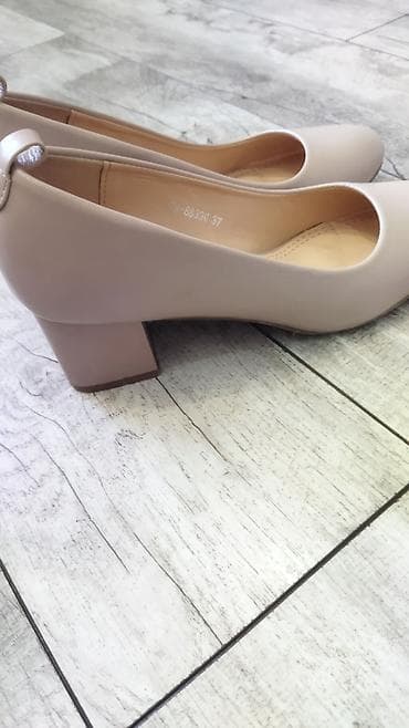 puma petronas: Туфли, 37, Б/у, цвет - Бежевый — 2