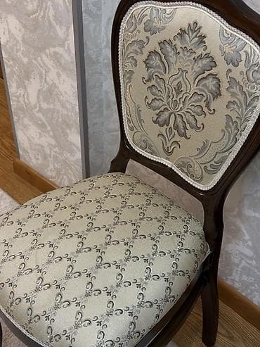 small table: Стол и стул для зала, Б/у, цвет - Коричневый — 4