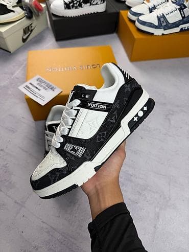 БУУ / Кроссовки Louis Vuitton Trainer Low, черно-белые - Дизайн