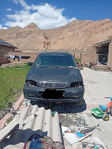 скупка авто: Honda Odyssey: 2001 г., 2.3 л, Автомат, Бензин, Минивэн — 9