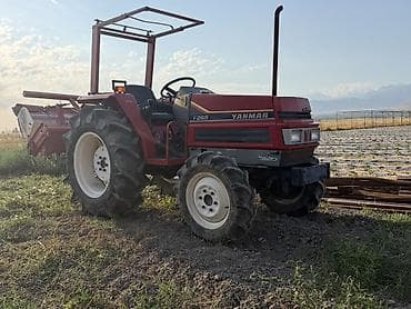 corolla runx: Трактор Yanmar F265 с навесной фрезой - Полноприводный (4WD) — 1