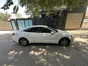 byd e2 2023: Hyundai Sonata: 2022 г., 2 л, Автомат, Газ, Седан — 3