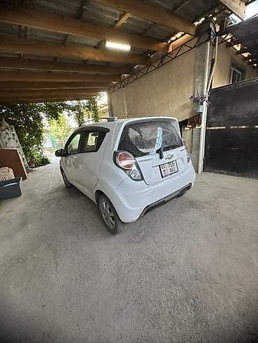 mini cooper: Chevrolet Spark: 2012 г., Автомат, Бензин, Хэтчбэк — 3