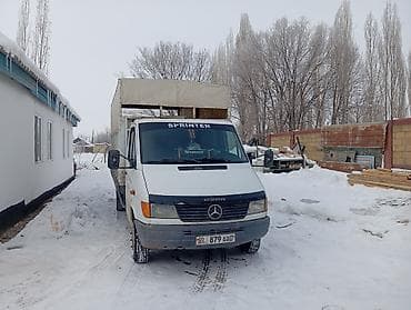 мотор жок: Жүк ташуучу унаа, Mercedes-Benz, Стандарт, 3 т, Колдонулган — 5