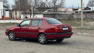 r18 audi: Volkswagen Vento: 1992 г., 1.8 л, Механика, Бензин, Седан — 3