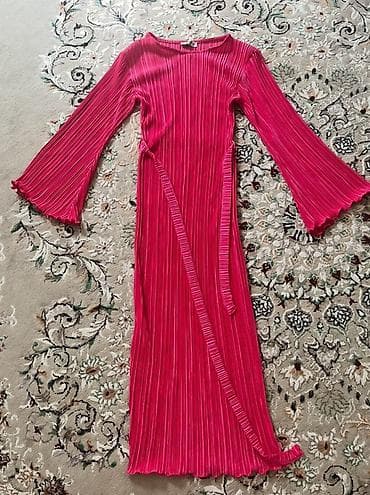 Женская капсула в белой/молочной гамме: 1) Комплект жилет + мини-юбка — 10