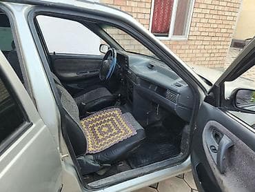 Унаа сатуу: Daewoo Nexia: 2006 г., Кол менен иштөөчү, Бензин, Седан — 2