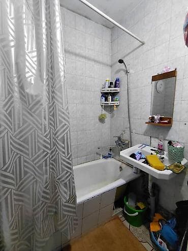 ишу кв: 2 комнаты, 60 м², 105 серия, 2 этаж, Старый ремонт — 3