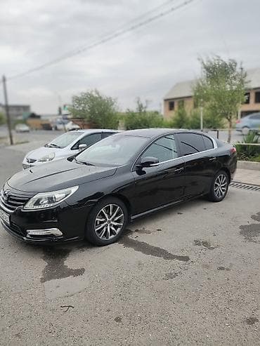 Транспорт: Renault : 2016 г., 2 л, Вариатор, Газ, Седан — 2