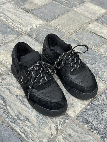 foot patch: Мужские кроссовки, 43, Zara, Б/у, цвет - Черный — 5