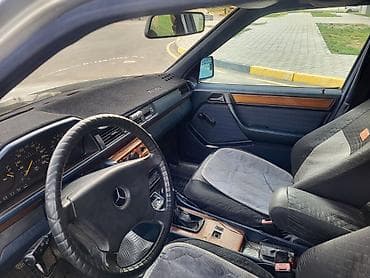 jak авто: Mercedes-Benz W124: 1993 г., 2.3 л, Механика, Бензин, Седан — 3