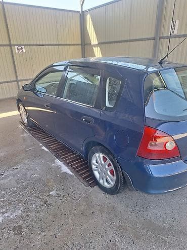 gac aion v plus: Honda Civic: 2003 г., 1.6 л, Механика, Бензин, Хэтчбэк — 4